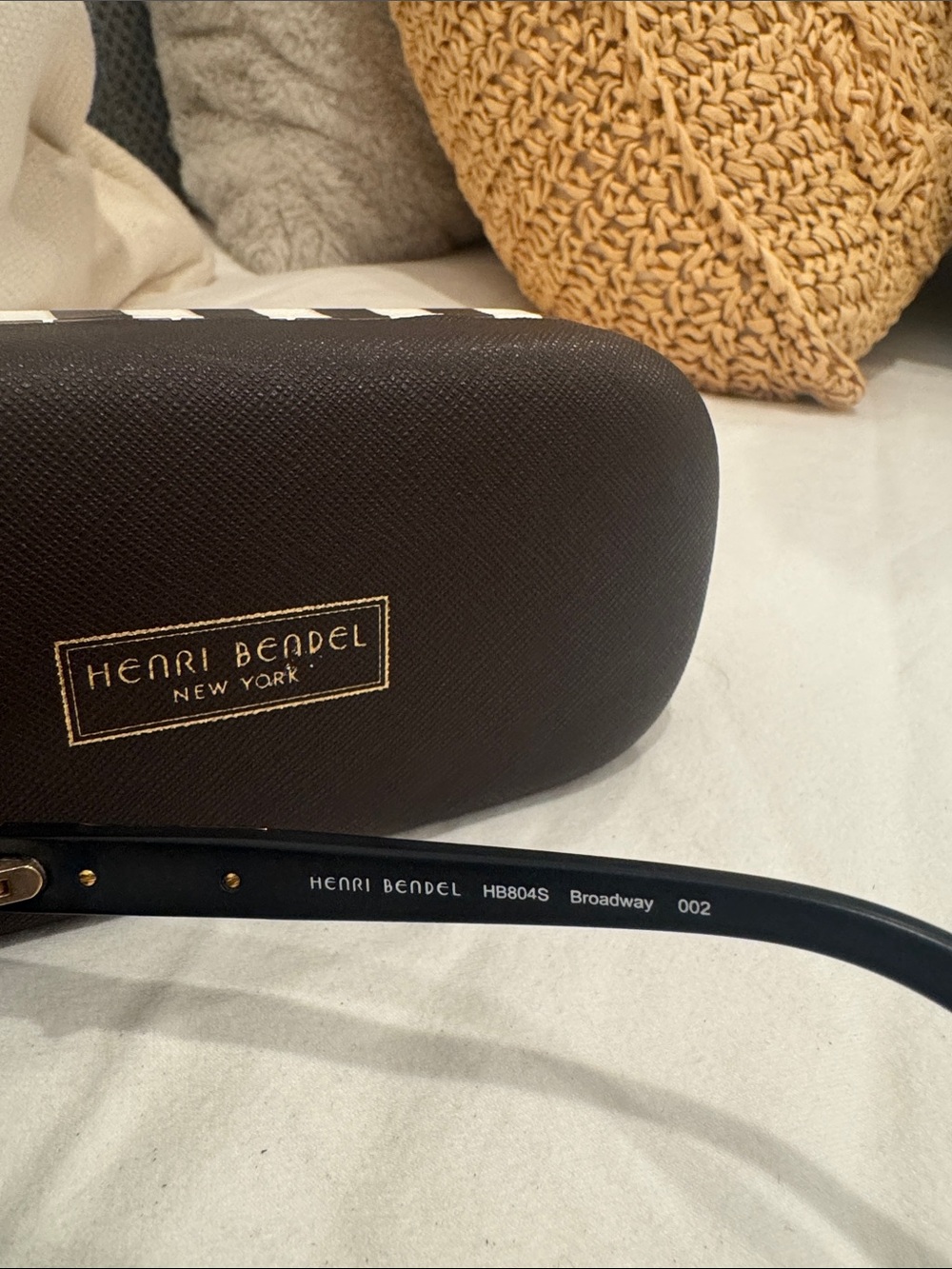 henri bendel HB804S Broadway 002 Black Frame Sunglasses/Blue Mirrored Lenses - Picture 7 of 7